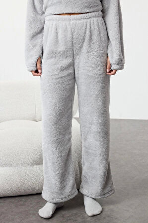 Kadın Moda Şık Kapüşonlu Boru Paça Uzun Kol ve Nakışlı Wellsoft Kışlık Örme Pijama Takımı