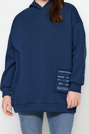 Kadın Büyük Beden Relaxed Kapüşonlu Düşük Kol Regular Slogan Detaylı İçi Polar Kalın Örme Sweatshirt