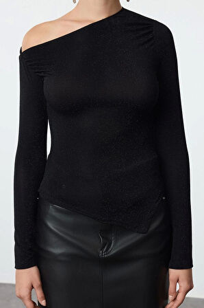 Kadın Moda Şık Üst Giyim Regular Asimetrik Yaka Fitted Kalıp Örme Asimetrik Etek Ucu Detaylı Bluz