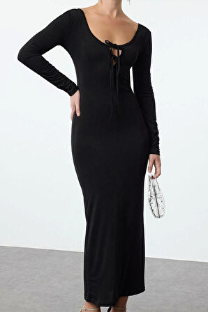 Kadın Moda Şık Maxi Boy U Yaka Fitted Vücuda Oturan Göğüsten Bağlama Detaylı Örme Uzun Elbise