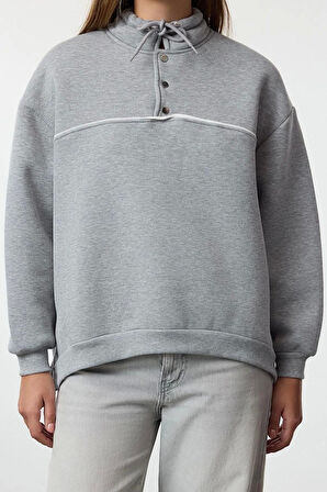 Kadın Bol Dik Yaka Düşük Kol Uzun Çıtçıtlı Kalıp Çıtçıtlı Biyeli Kalın İçi Polarlı Örme Sweatshirt