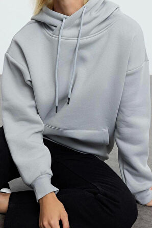 Kadın Bol Asimetrik Yaka Düşük Kol Uzun Geniş Kalıp Kanguru Cepli Kalın İçi Polarlı Örme Sweatshirt