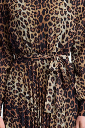 Kadın Tesettür Maxi Boy Regular Leopar Desenli Kuşak Detaylı Astarlı Piliseli Şifon Dokuma Elbise