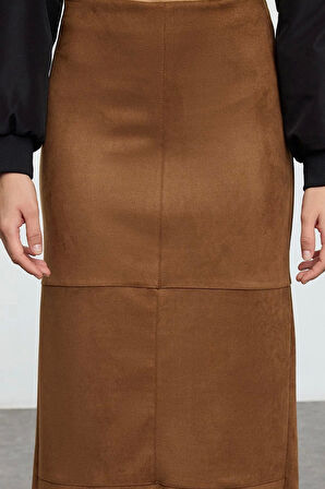 Kadın Moda Stil Maxi Astarsız Dokuma Arkadan Yırtmaç Detaylı Süet Kumaş Maxi Boy Etek