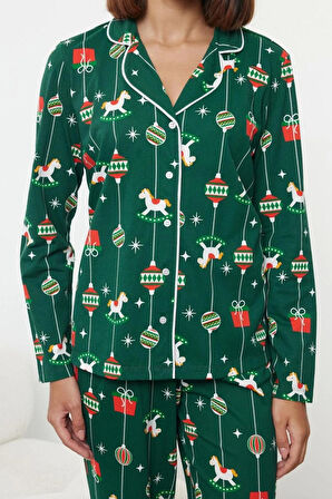 Kadın Moda Şık Gömlek Yaka Boru Paça Uzun Kol %100 Pamuklu Yılbaşı Temalı Örme Pijama Takımı