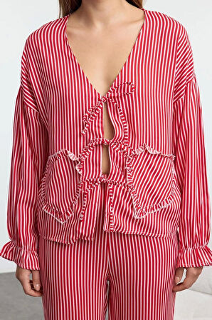 Kadın Moda V Yaka Geniş Paça Uzun Kol Kırmızı Çizgili Kurdele Fiyonk Bağlama Detaylı Pijama Takımı