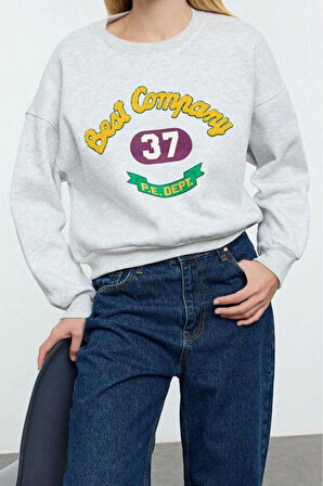 Kadın Regular Bisiklet Yaka Standart Kol Regular Ekru Slogan Baskılı Normal Kalıp Örme Sweatshirt