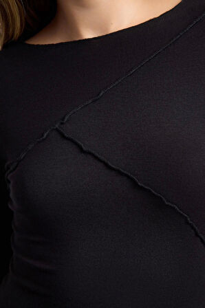 Kadın Regular Bisiklet Yaka İspanyol Kol Slim Kalıp Örme Nervür Detaylı Fitted Vücuda Oturan Bluz