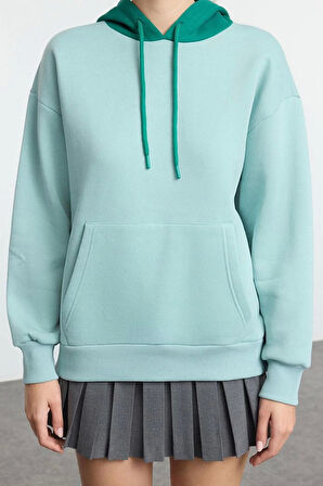 Kadın Moda Şık Bol Kapüşonlu Düşük Kol Uzun Sırt Baskılı ve Geniş Kalıp Örme Sweatshirt