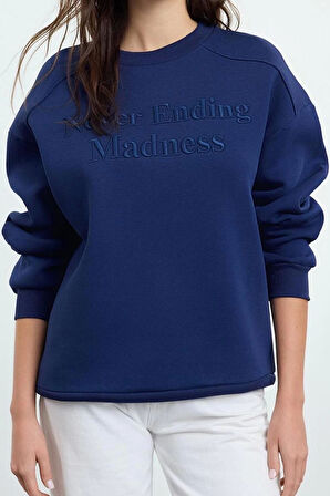 Kadın Bol Bisiklet Yaka Düşük Kol Uzun Slogan Nakışlı Geniş Kalıp Kalın İçi Polarlı Örme Sweatshirt