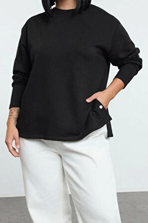Kadın Büyük Beden Bisiklet Yaka Standart Kol Çıtçıt Detaylı Normal Kalıp Örme Sweatshirt