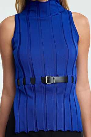 Kadın Moda Şık Dik Yaka Standart Kol Regular Kemerli Triko Süveter