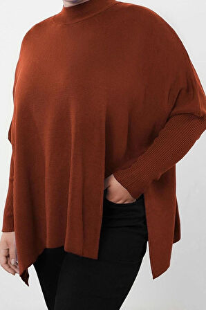 Kadın Moda Şık Büyük Beden Dik Yaka Standart Kol Uzun Yırtmaç Detaylı Relax Fit Triko Kazak