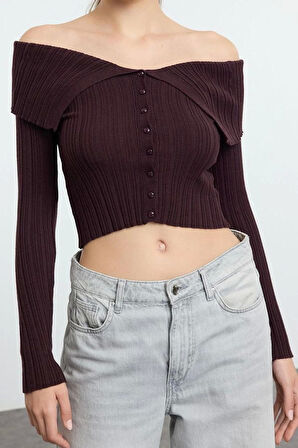 Kadın Moda Şık Carmen Yaka Standart Kol Crop Özel İplik Triko Hırka