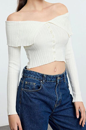 Kadın Moda Şık Carmen Yaka Standart Kol Crop Özel İplik Triko Hırka