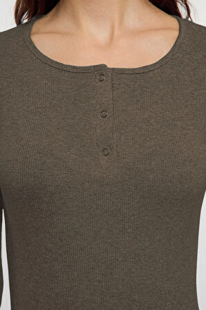 Kadın Moda Şık Regular Havuz Yaka Slim Kalıp Örme Çıtçıtlı Fitted Vücuda Oturan Fitilli Esnek Bluz