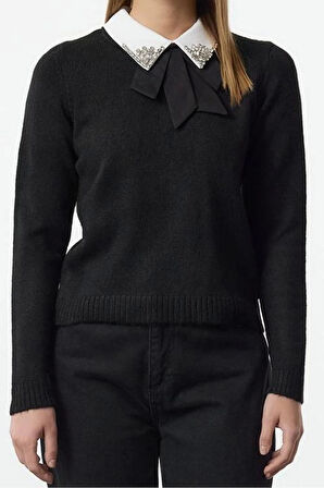 Kadın Moda Şık Polo Yaka Standart Kol Regular Yumuşak Dokulu Garnili Kurdeleli Taşlı Triko Kazak