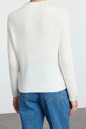 Kadın Moda Şık Dik Yaka Reglan Kol Regular Yumuşak Dokulu Triko Kazak