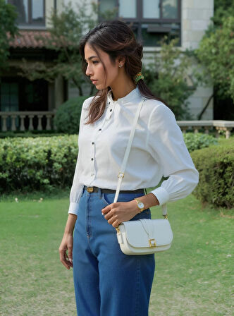 Kadın Minimalist Çapraz Askılı Suni Deri Çanta Günlük ve Şık Kullanım Modern Stil Trend Tasarım