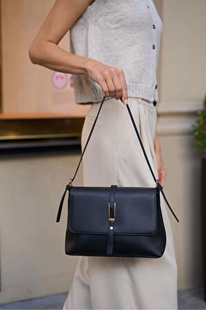 Kadın PU Deri El Ve Omuz Çantası Toka Detaylı Günlük Kullanım Özenle Seçilmiş Rahat Kullanım