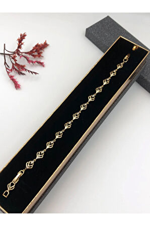 Şıklığın Tamamlayıcısı! Xuping Altın Renk Kadın Bileklik 14 K Gold Renk 17+2 Cm kutulu Renk Atmaz