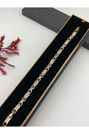 Şıklığın Tamamlayıcısı! Xuping Rose Renk Kadın Bileklik Bakır Renk 19 Cm kutulu Renk Atmaz