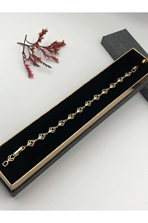 Şıklığın Tamamlayıcısı! Xuping Altın Renk Kadın Bileklik 14 K Gold Renk 17+2 Cm kutulu Renk Atmaz