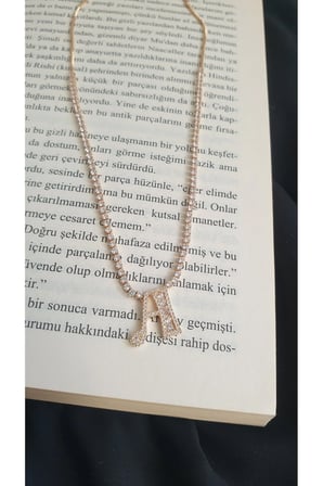 Çelik Kadın Kolye  HARF KOLYE A HARF ÇELİK SU YOLU BAGET TAŞLI ANTİALERJİK 1 YIL RENK GARANTİLİ 45 CM FMACCESORİES