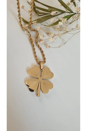 Çelik Kadın Kolye  ÇELİK YONCA KOLYE KADIN  316L KARARMAZ RENK GARANTİLİDİR 14 K GOLD  60 CM İSİM YAZILABİLİR