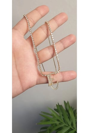 Çelik Kadın Kolye  E Harf Kolye Taşlı Çelik Vip Seri 316L Çelik Kolye Gold  Renk E Harf