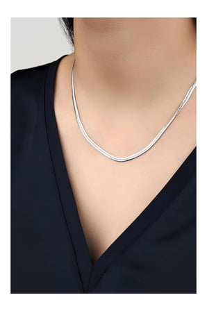 Çelik Kadın Kolye  Yüksek Kalite Kararmaz 316l Çelik Italyan Ezme Gümüş Rengi Yassı Zincir Kolye 45 Cm