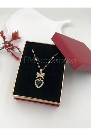 Çelik Kadın Kolye  Çelik Kadın Kolye Paslanmaz Çelik 14k Gold Siyah Taşlı 45 cm Kolye Antialerjik HEDİYE KUTULU