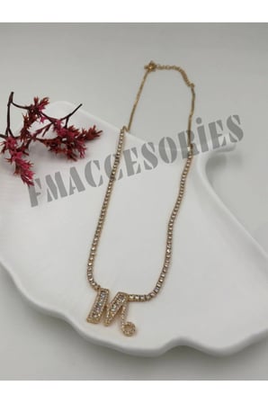 Çelik Kadın Kolye  M Harfli Çelik Kolye 14 K Gold Renk Su Yolu Taşlı Zincirli 45 Cm Antialerjik 316L Kararmaz Kolye