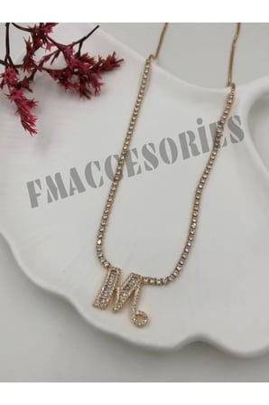 Çelik Kadın Kolye  M Harfli Çelik Kolye 14 K Gold Renk Su Yolu Taşlı Zincirli 45 Cm Antialerjik 316L Kararmaz Kolye