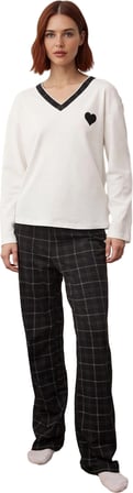 Kadın V Yaka Ekose Pijama Takımı Kalp Detaylı Fonksiyonel Dayanıklı Kaliteli Konforlu Spor