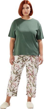 Kadın Bisiklet Yaka Kapri Pijama Fonksiyonel Dayanıklı Kaliteli Konforlu Estetik Premium Şık