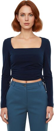 Kadın Fitted Kare Yaka Büzgülü Uzun Kollu Crop Örme Üst Giyim Kaliteli Şık Rahat Modern Zarif