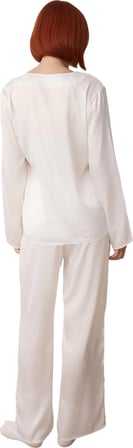 Kadın Saten Pijama Takımı Fiyonk Detaylı Fonksiyonel Dayanıklı Kaliteli Konforlu Estetik Şık