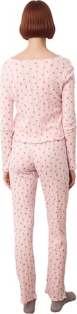 Kadın Çiçekli Pijama Takımı Fonksiyonel Dayanıklı Kaliteli Konforlu Estetik Premium Modern