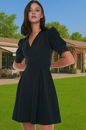 Yazlık Kadın Mini Elbise Skater Kalıp Polyester Kumaş Özenle Seçilmiş Trend Tasarım Şık Görünüm