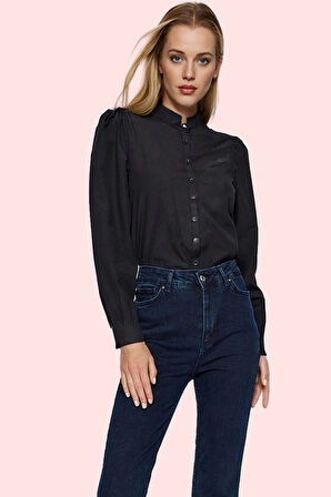 Kadın Regular Kalıp Pamuklu Gömlek Dantel Detaylı Günlük Ve İş Hayatı Yaz Aylarının Vazgeçilmezi