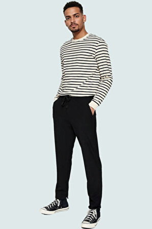 Erkek Viskoz Karışımlı İnce Dokuma Pantolon Dar Paça Slim Fit Model Yaz Aylarının Vazgeçilmezi