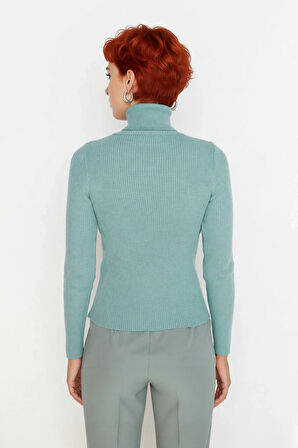 Kadın Basic Balıkçı Yaka Fitted Triko Kazak Akrilik Kumaşıyla Kış Kombinlerinin Vazgeçilmezi