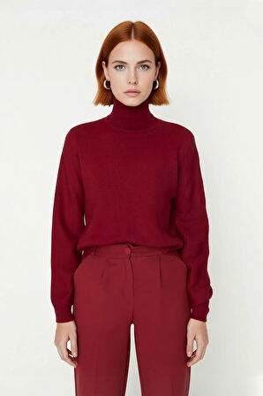 Kadın Basic Oversize Balıkçı Yaka Triko Kazak Standart Kol Rahatlığıyla Kış Sezonu Vazgeçilmezi