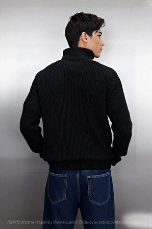 Erkek Casual Giyim İçin İdeal Regular Fit Düz Desen Fermuarlı Balıkçı Yaka Kalın Triko Kazak