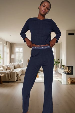 2 Parça Pijama Takımı Nefes Alan Kumaş Regular Kalıp Geniş Paça Kış Mevsimi Rahat Kullanım