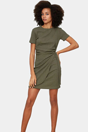 Bağlama Detaylı Örme Mini Elbise Konforlu ve Şık Bir Stil Trend Tasarım Zarifane