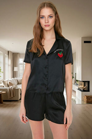 Dokuma Saten Pijama Takımı Çilek Nakış Regular Yazlık Mükemmel Uyum Kaliteli İşçilik