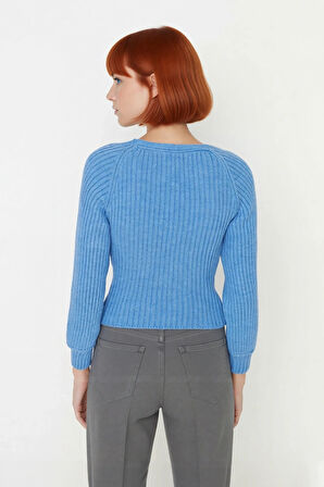 Kadın Basic Fitilli Crop Kahverengi Uzun Kol Kalp Yaka Akrilik Triko Kazak Rahat Gündüz Kombin