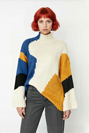 Kadın Oversize Dik Yaka Bej Renk Bloklu Düşük Kol Uzun Triko Kazak Kış Günleri İçin İdeal Seçim